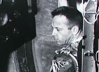 Una foto di Alan Shepard durante l'addestramento alla NASA